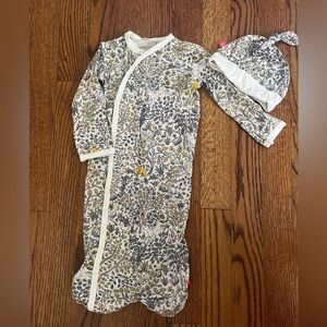 Magnetic Me Newborn gown and hat
